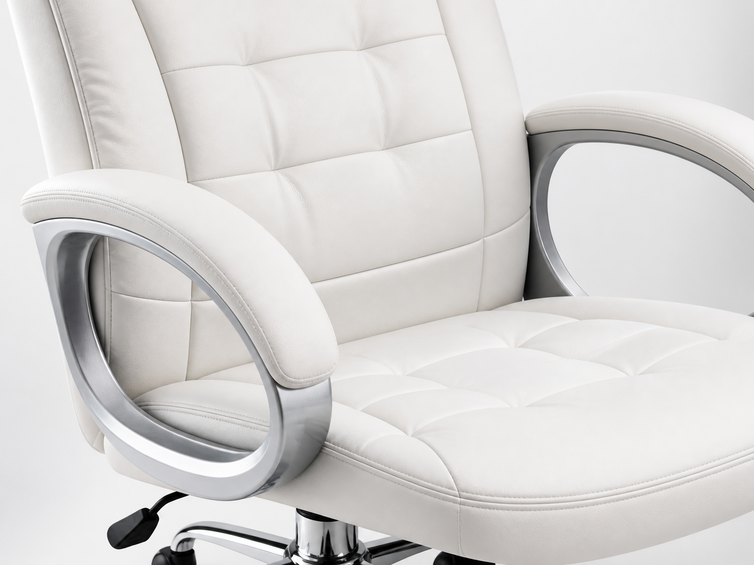 2026 Ergonomic White Leather High-Back Executive Office Chair – Quilted Backrest, 360° Swivel, Chrome Base